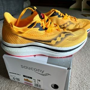 Saucony Endorphin Pro 2 Womens 10B